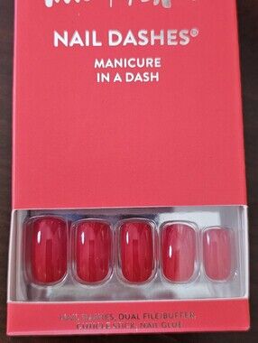 Red Aspen Nail Dashes Press-On Nails - Red Medium Square